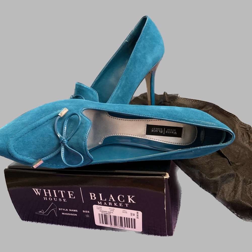 White House Black Market 4” pump. Color Lotus (Teal), size 9.5. Never worn.